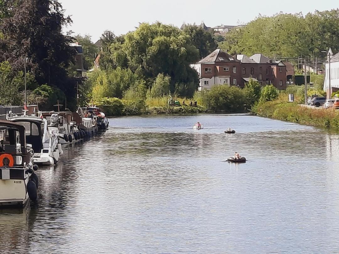 Gite Le Sambre Thuin Exterior foto